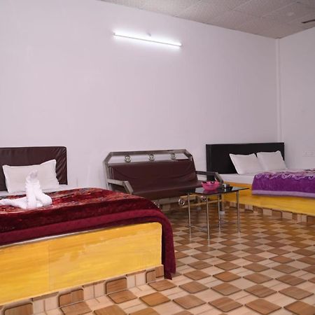 Chang Ghar Resort กาซิรังคา ภายนอก รูปภาพ